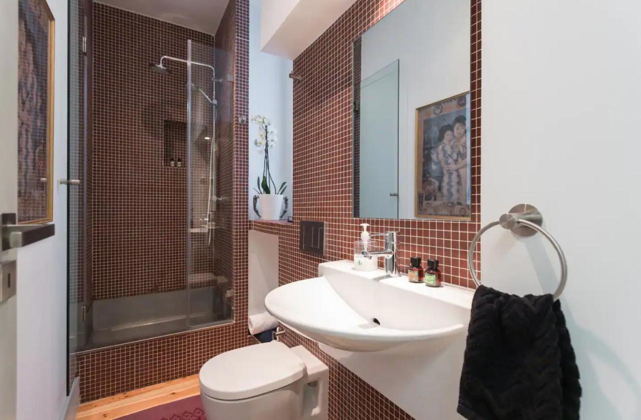 Apartment Beautiful And Stylish 5br In The Heart Of Chiado Lissabon